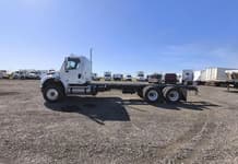 2025 Freightliner BUSINESS CLASS M2 106