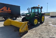 2019 John Deere 6110M