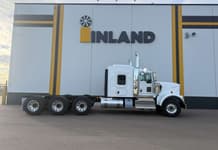 2027 Kenworth W900