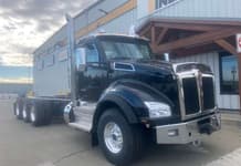 2027 Kenworth T880