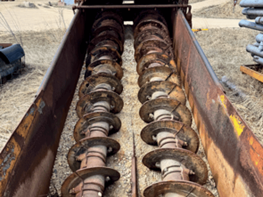1981 Eagle Twin 18" x 15ft Fine Material Screw Washer