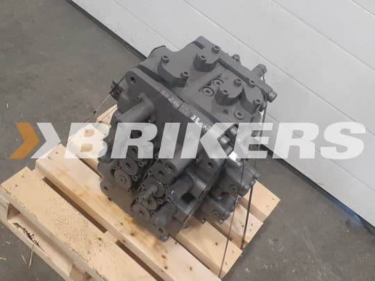 4437242 John Deere