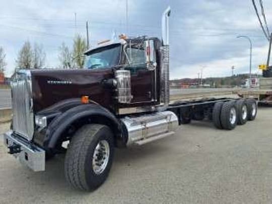 2026 Kenworth W900