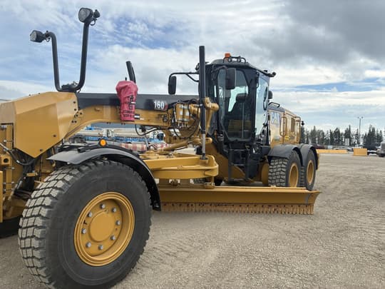 2026 Caterpillar 160 AWD