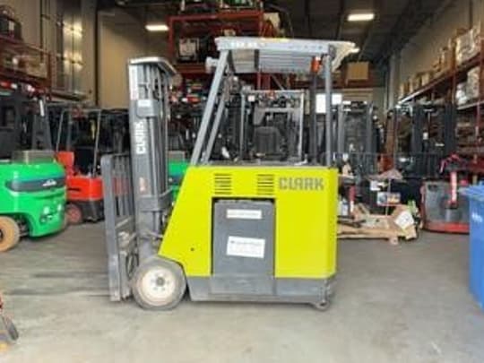 2016 Clark ESX25
