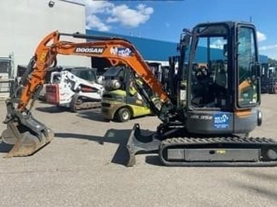 2023 Develon DX35Z-7