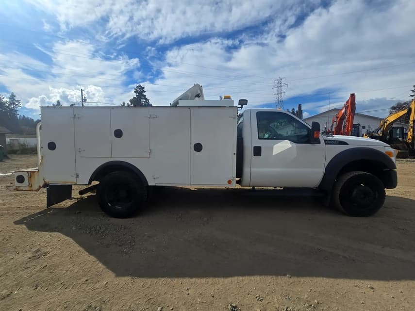2015 Ford F550 - 8