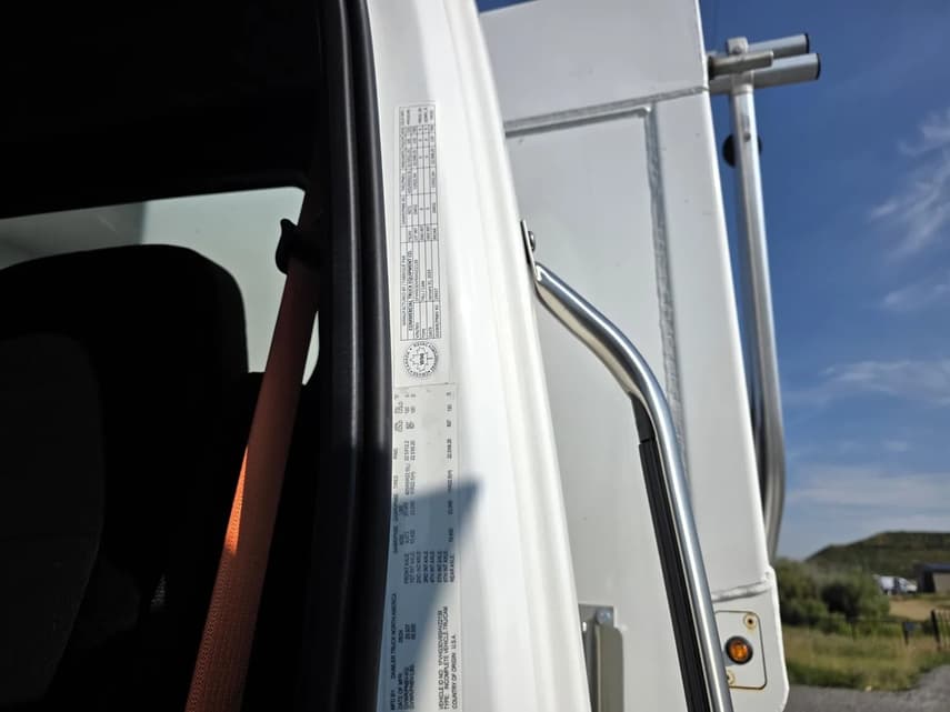 2025 Freightliner 114SD - 24
