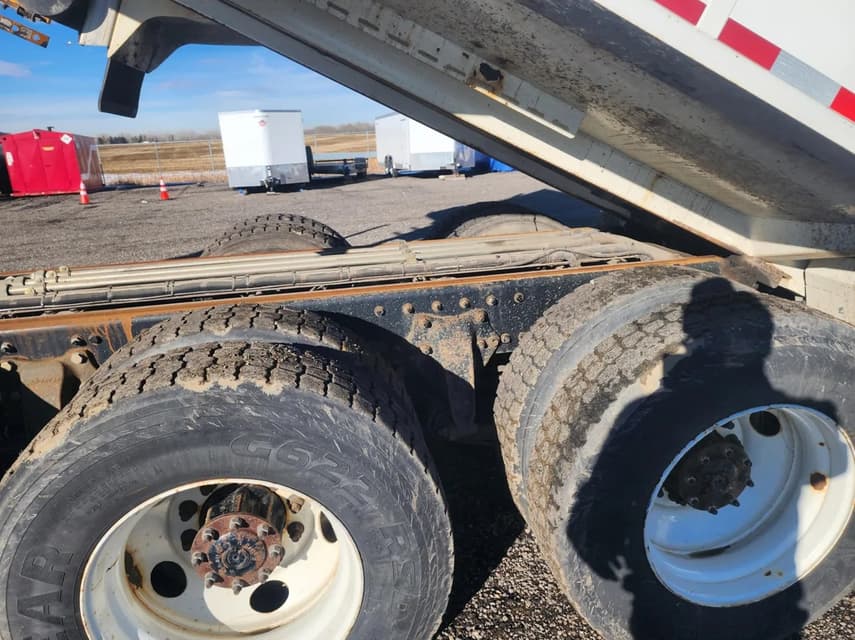 2016 Freightliner M2 106 - 22