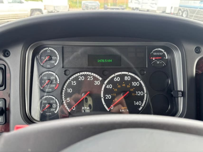 2025 Freightliner BUSINESS CLASS M2 106 - 22