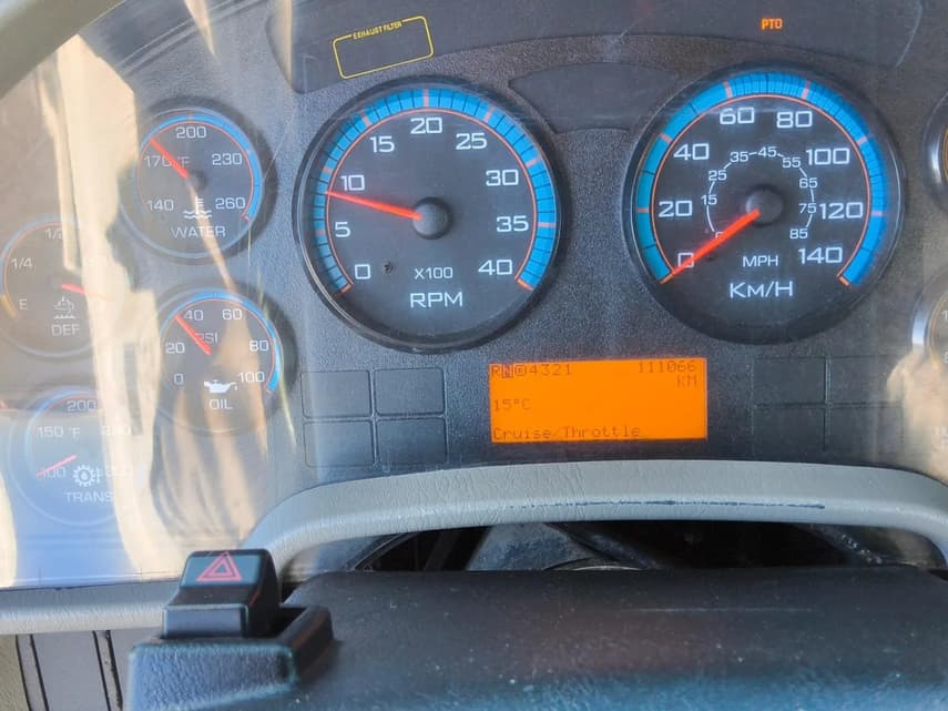 2018 International WORKSTAR 7400 - 28