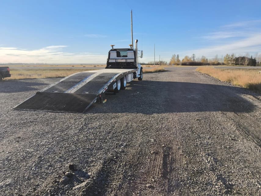 2021 Peterbilt 348 - 22
