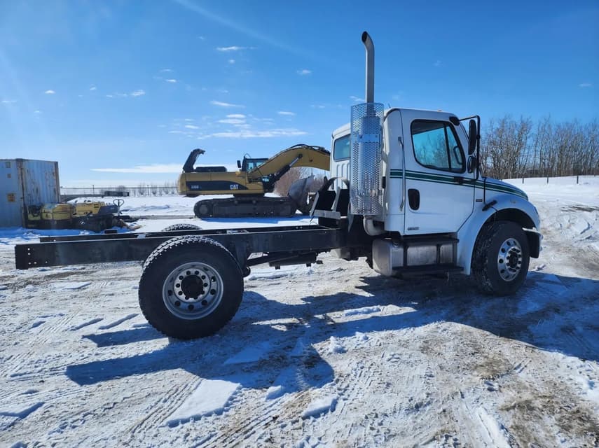 2008 Freightliner BUSINESS CLASS M2 106 - 6