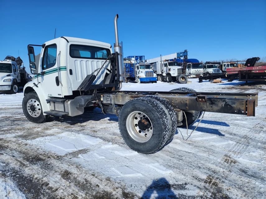 2008 Freightliner BUSINESS CLASS M2 106 - 2