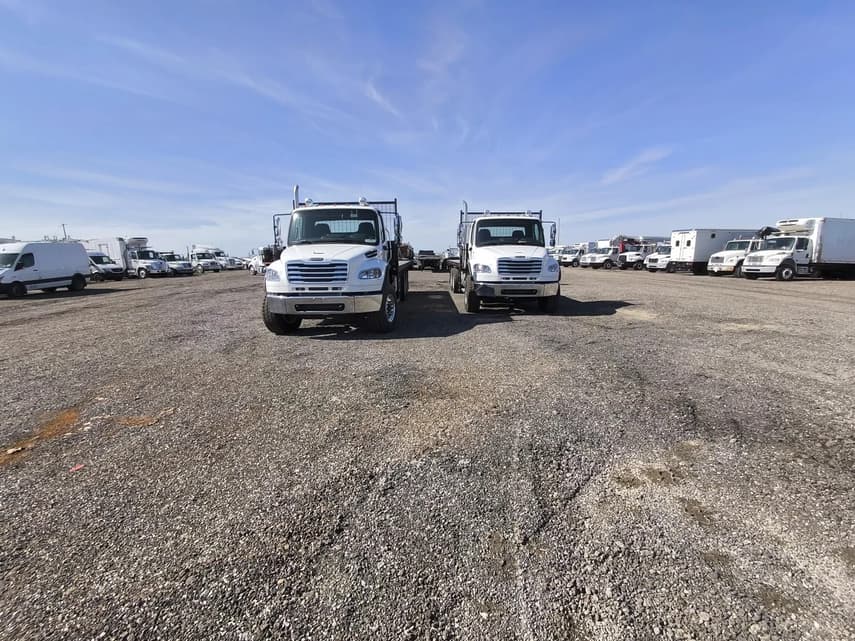 2025 Freightliner BUSINESS CLASS M2 106 - 34