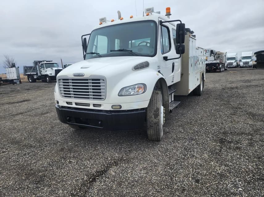 2007 Freightliner M2106 - 6
