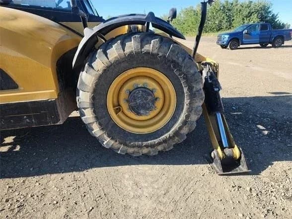 2013 Caterpillar TH514C - 29