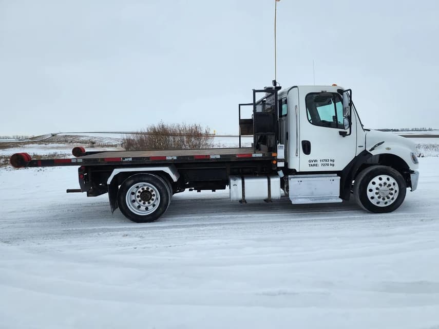2017 Freightliner M2106 - 5