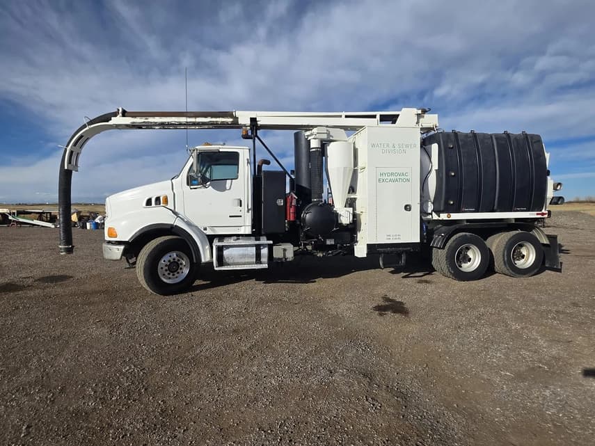 2009 Sterling L9500 - 1