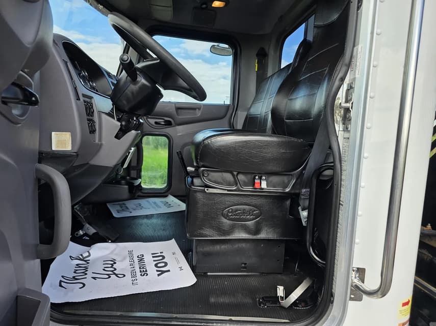 2021 Peterbilt 337 - 54