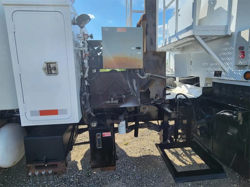 2006 Freightliner BUSINESS CLASS M2 106 - 16
