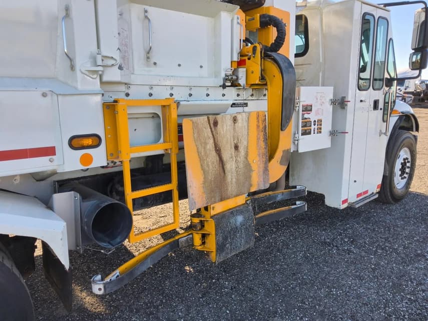 2018 International WORKSTAR 7400 - 23