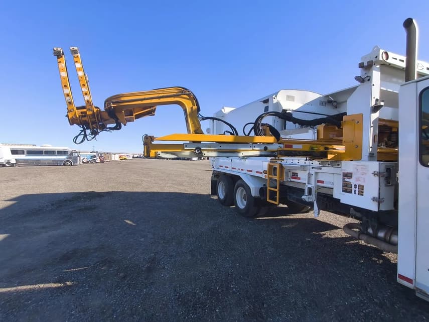 2018 International WORKSTAR 7400 - 9