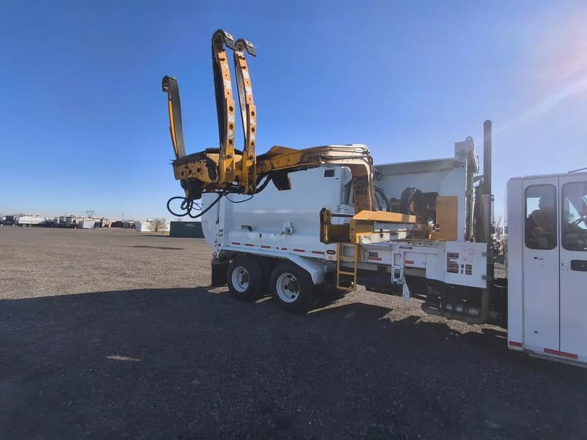 2018 International WORKSTAR 7400 - 10