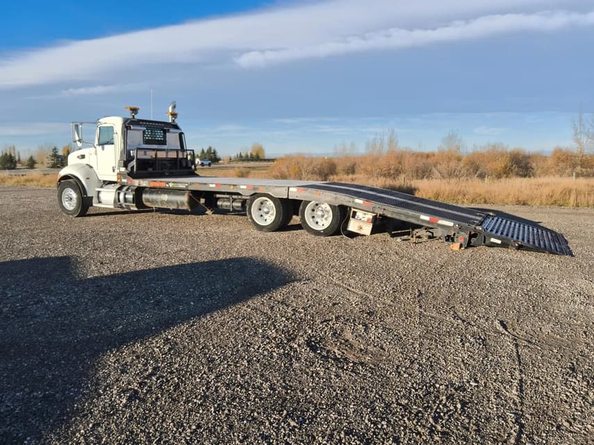 2021 Peterbilt 348 - 20