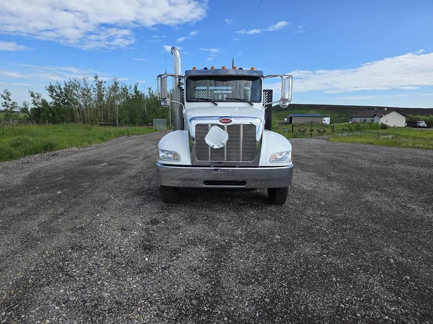 2021 Peterbilt 337 - 38
