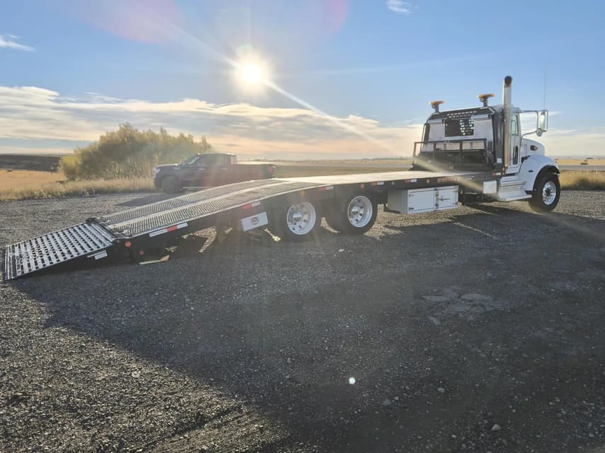 2021 Peterbilt 348 - 23