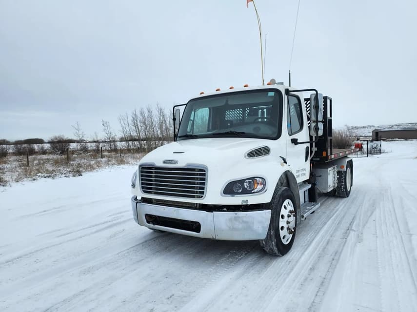 2017 Freightliner M2106 - 7