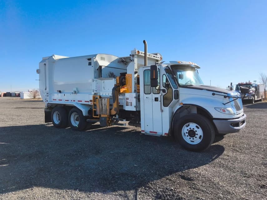 2018 International WORKSTAR 7400 - 29