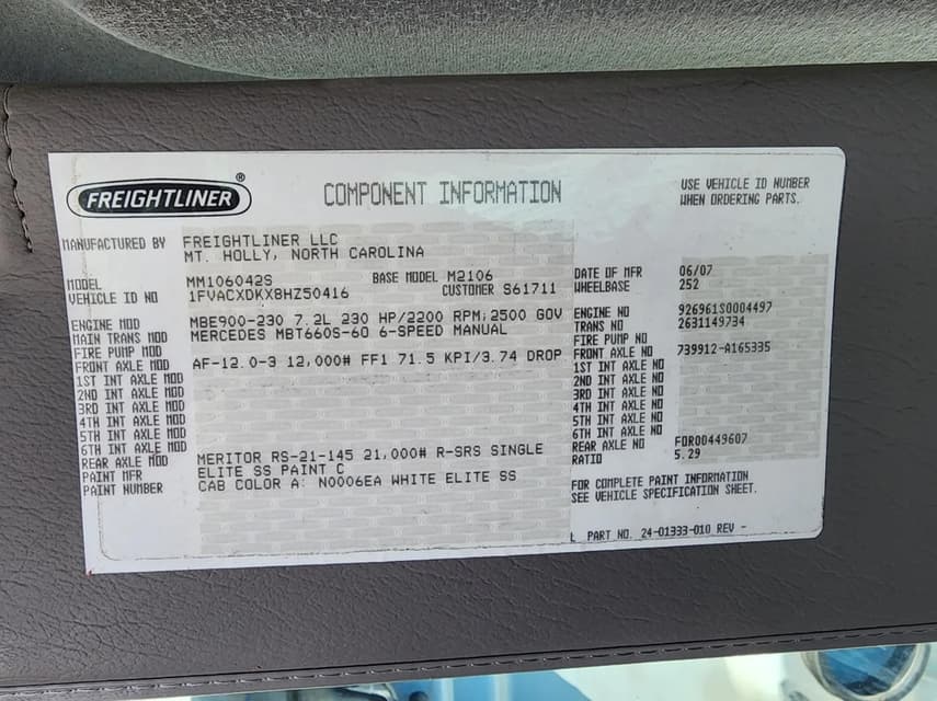 2008 Freightliner BUSINESS CLASS M2 106 - 35