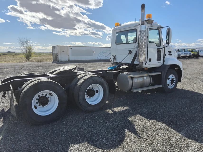 2007 Mack VISION CX613 - 5