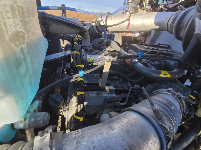 2021 Peterbilt 348 - 17