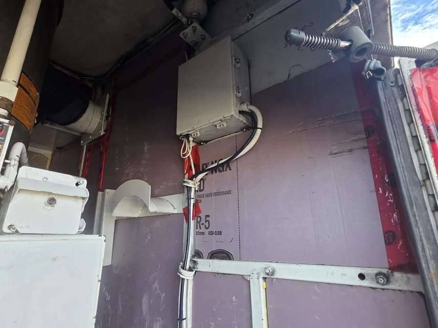 2009 Sterling L9500 - 8