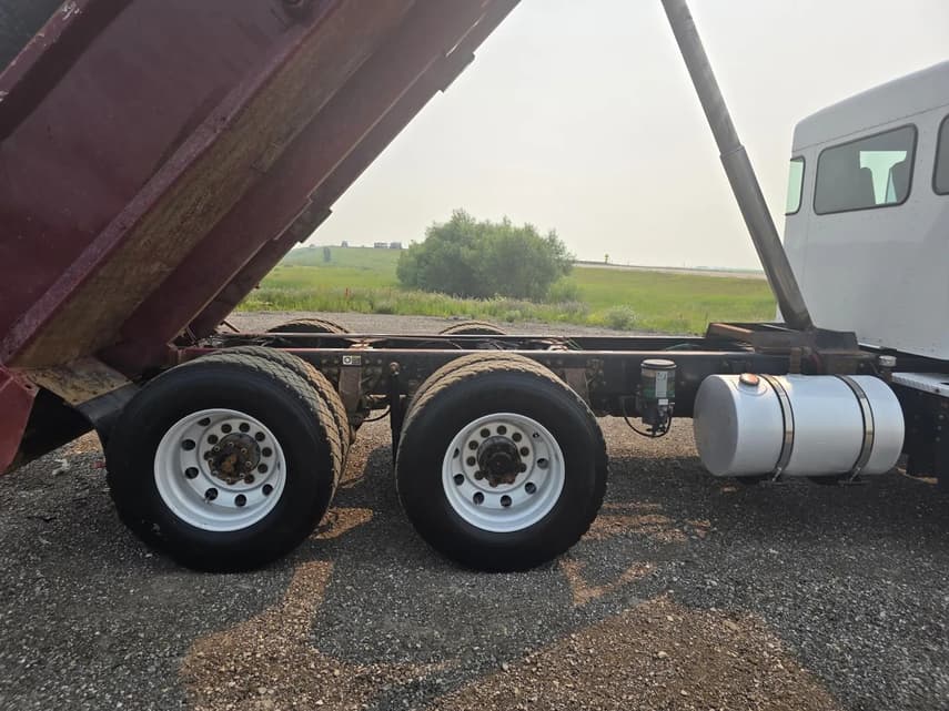 2008 Kenworth T370 - 21