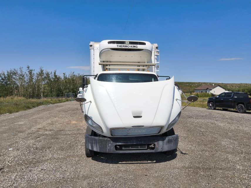 2018 Freightliner BUSINESS CLASS M2 106 - 19