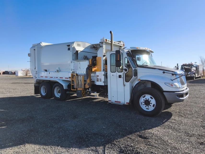 2018 International WORKSTAR 7400 - 35