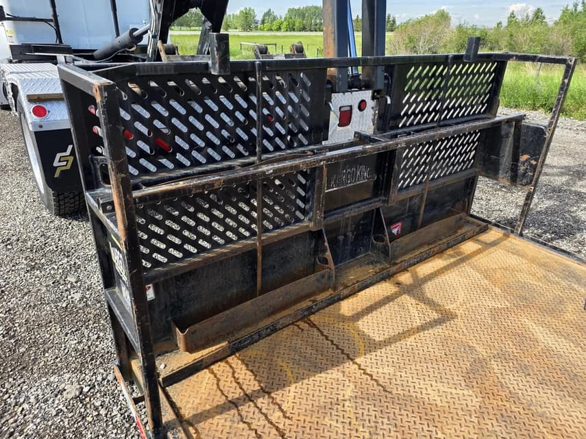2021 Peterbilt 337 - 21