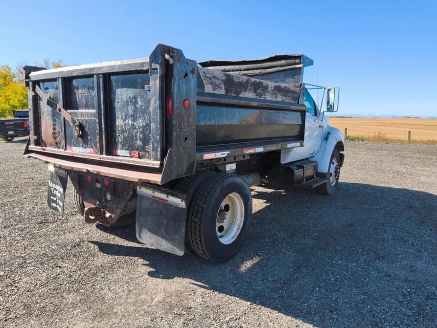 2004 Ford F-750 SD - 6
