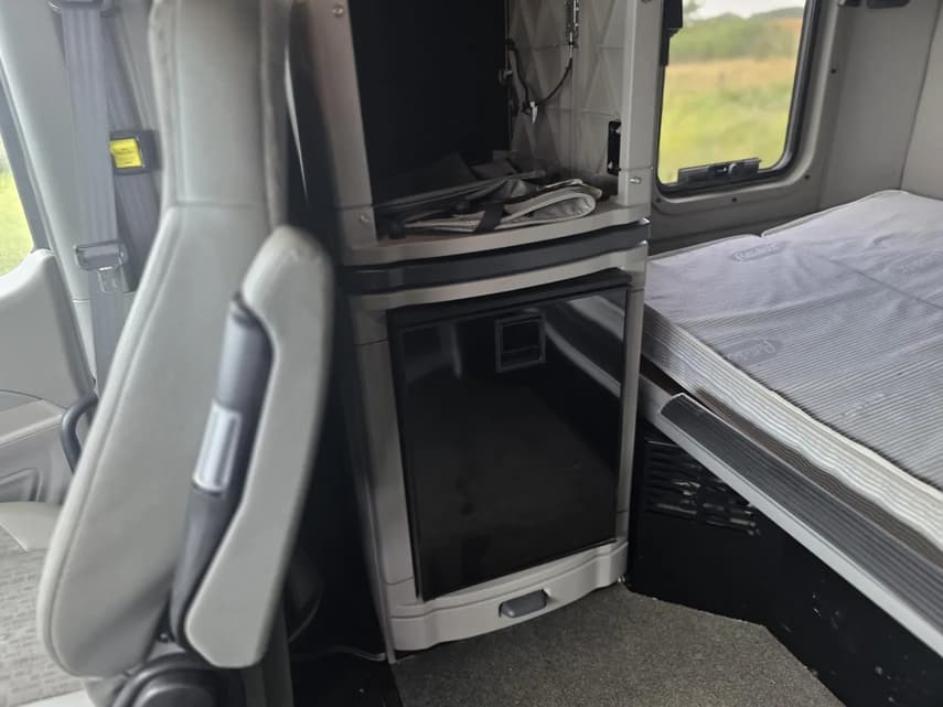 2020 Peterbilt 579 - 16
