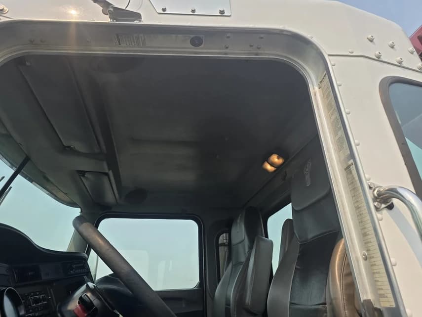 2008 Kenworth T370 - 25