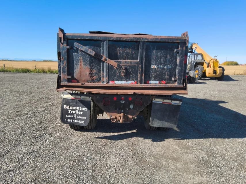 2004 Ford F-750 SD - 7