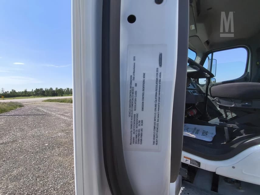 2019 Freightliner BUSINESS CLASS M2 106 - 21