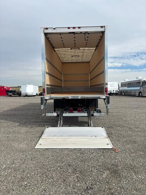 2025 Freightliner BUSINESS CLASS M2 106 - 10