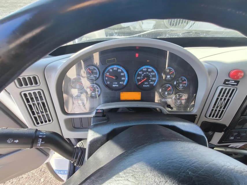 2018 International WORKSTAR 7400 - 27
