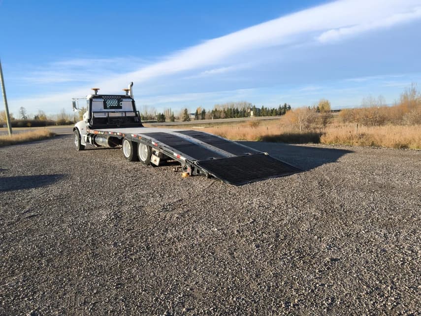2021 Peterbilt 348 - 21