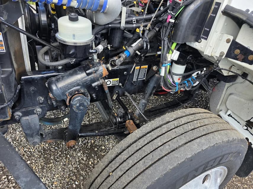 2021 Peterbilt 337 - 47